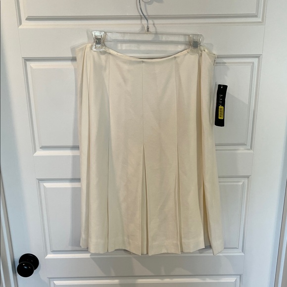 Vintage Lauren Ralph Lauren polo cream pleated skirt Size 10 NWT